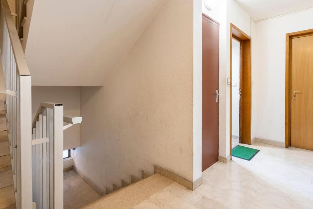 קלוז Studio Cosy Proche Du Centre + Parking Gratuit מראה חיצוני תמונה